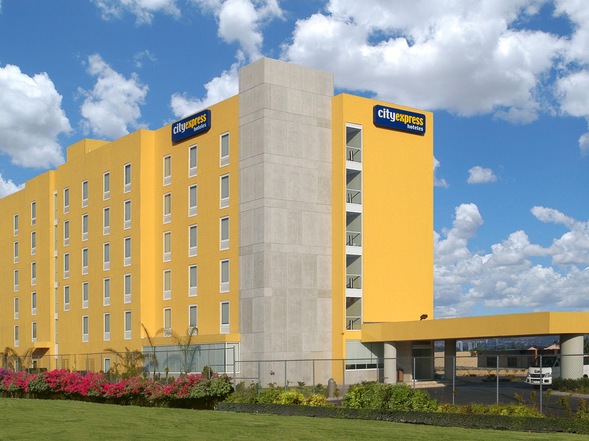 City Express By Marriott Cancún Exterior foto