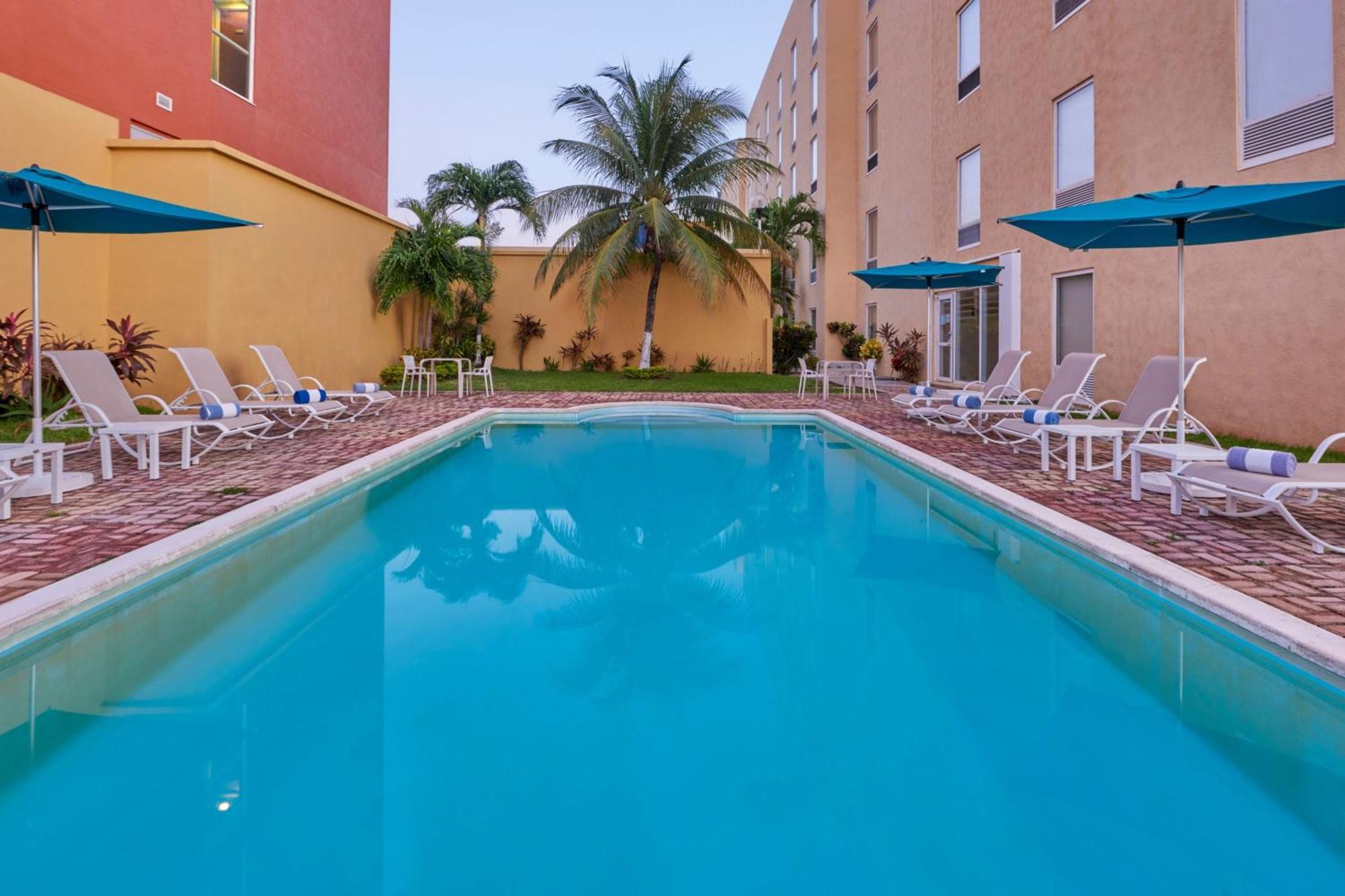 City Express By Marriott Cancún Exterior foto
