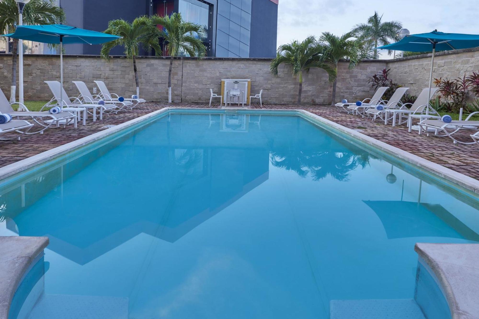 City Express By Marriott Cancún Exterior foto